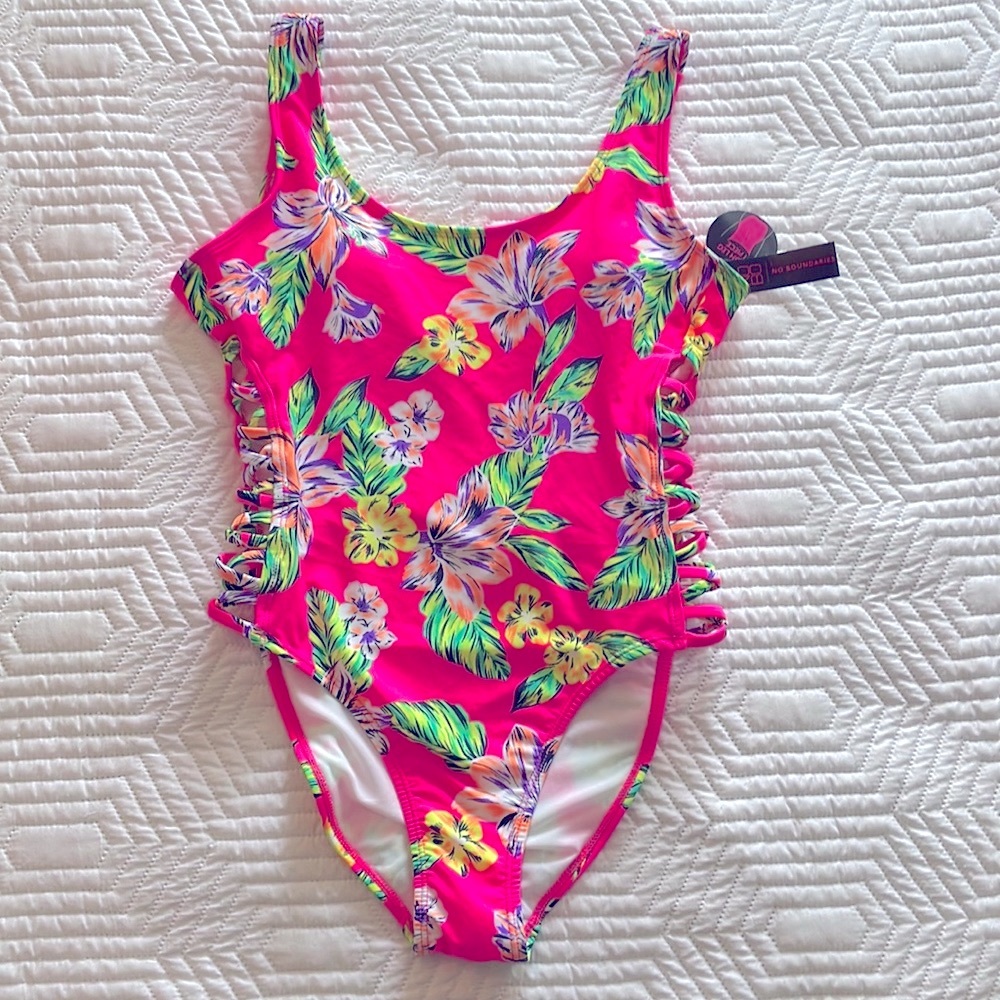 Swimsuit by No boundaries
